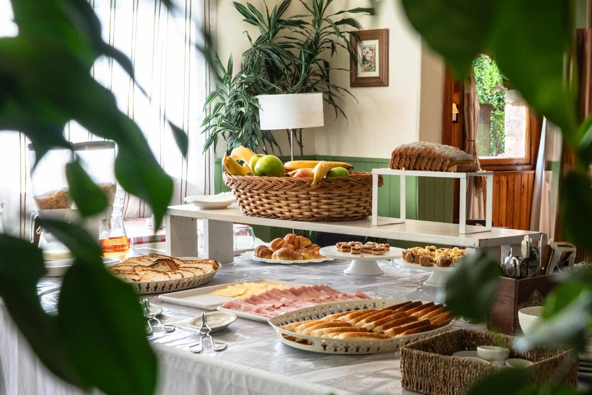 Hotel Turismo San Martín de los Andes Екстериор снимка