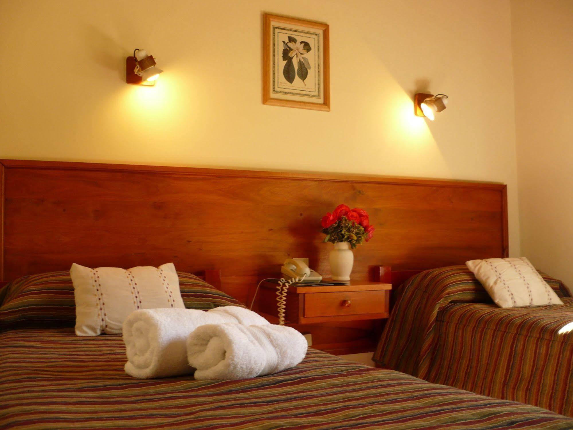 Hotel Turismo San Martín de los Andes Екстериор снимка