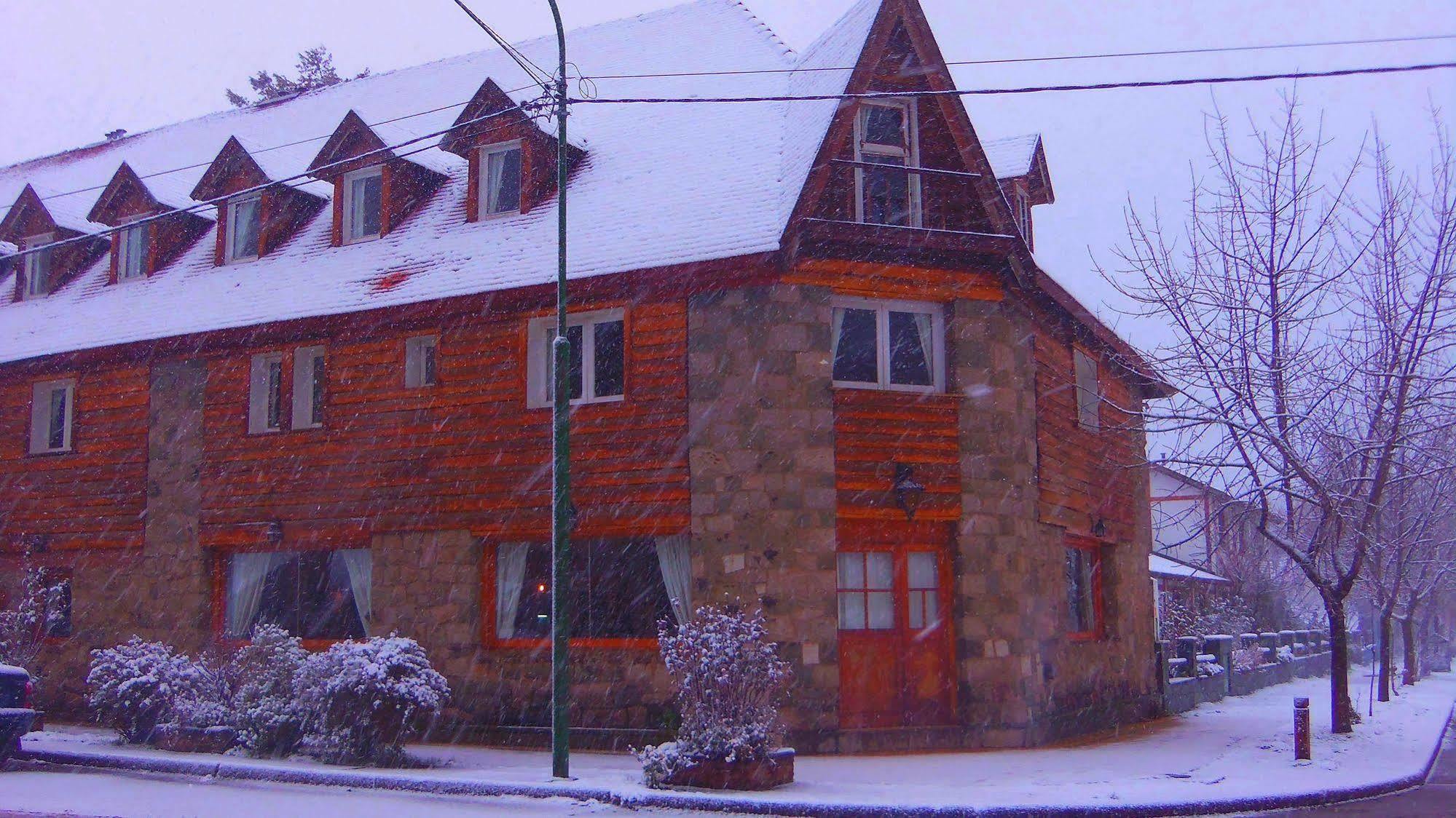 Hotel Turismo San Martín de los Andes Екстериор снимка